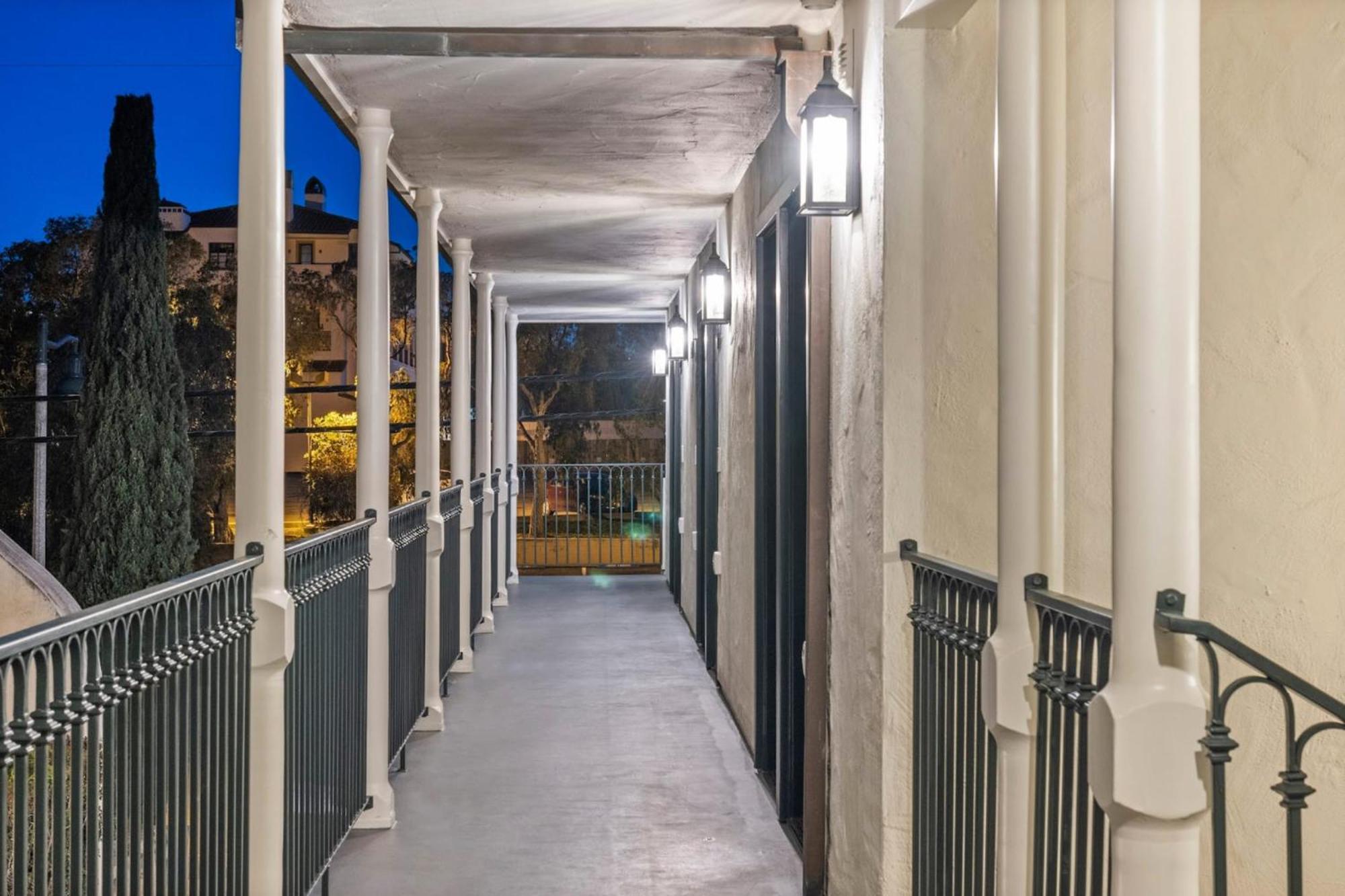 Casa Jardin - Boutique Suites In Downtown Santa Barbara Buitenkant foto